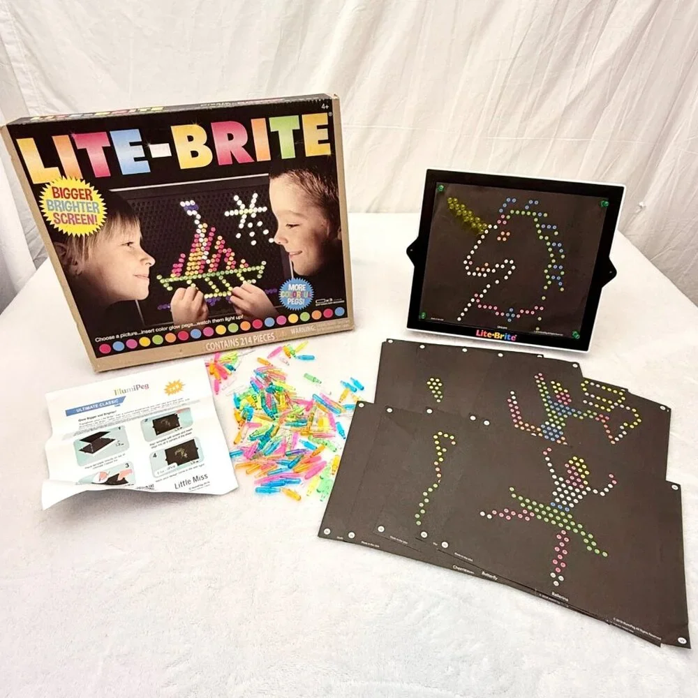 Lite-Brite w/Bigger Brighter Screen & 10 Templates Hasbro 2018 100% Playable